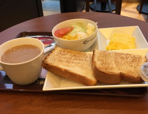 カフェ・ド・クリエ武蔵野タワーズ・スカイゲートタワー店